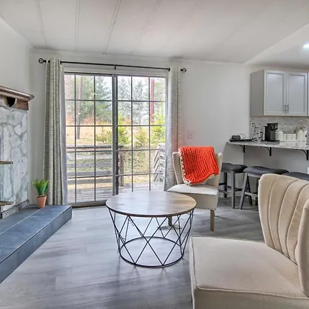 Cozy Asheville Cottage With Grill And Fire Pit!